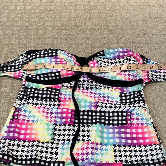 Ocean Pacific size M patterned tankini with boy short bottoms. - Picture 8 of 14